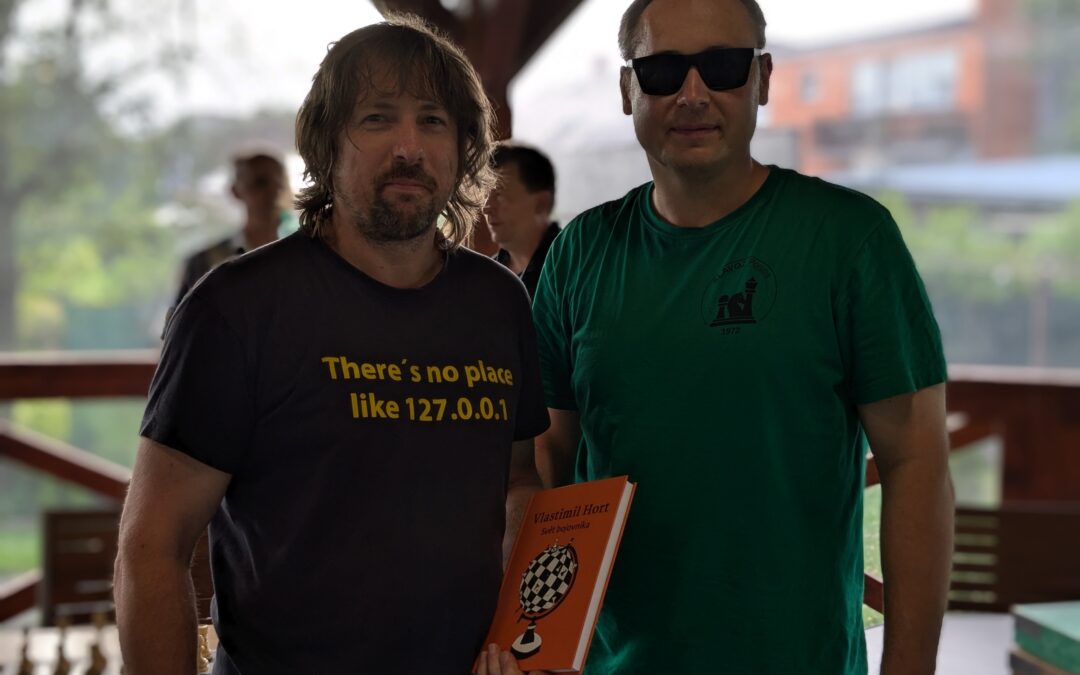 Vydařená simultánka s velmistrem Cvekem 2024